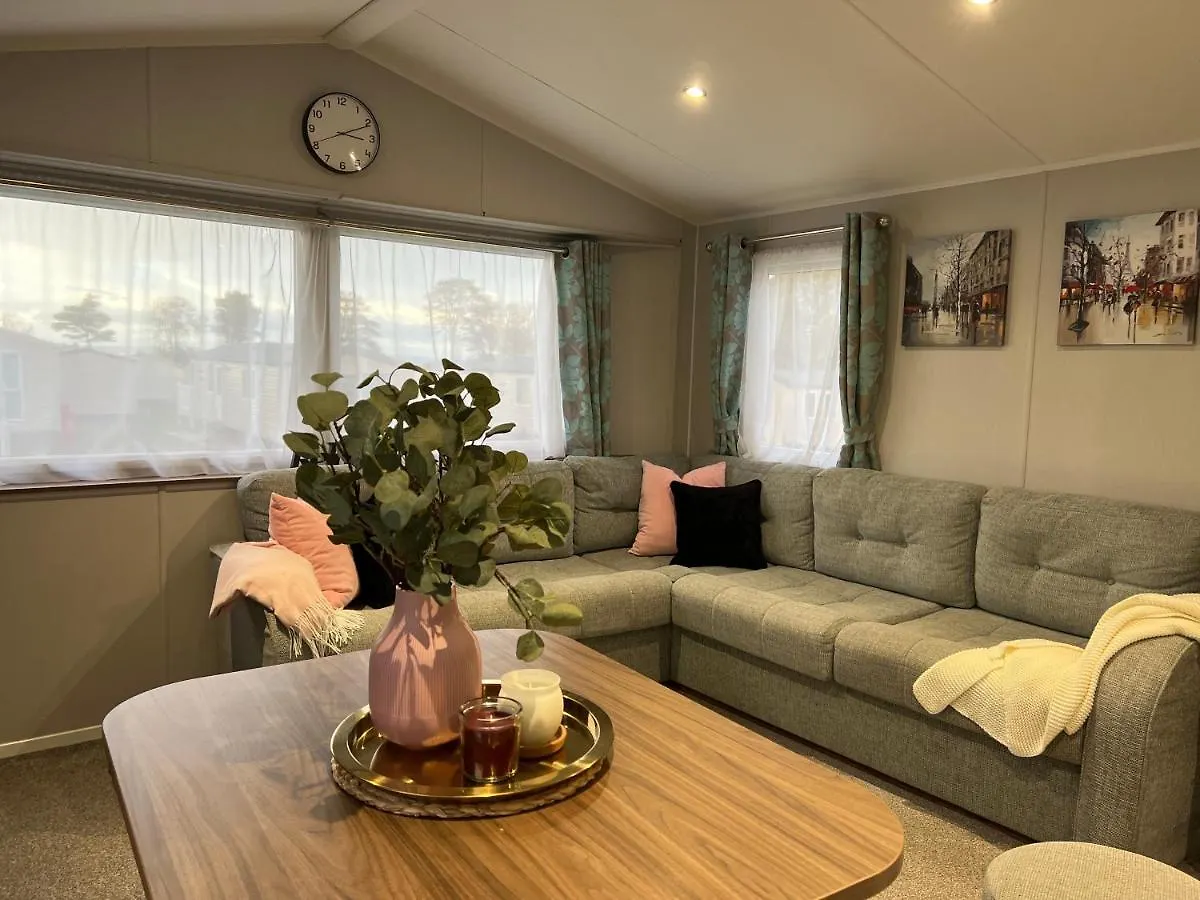 Lovely 3 Bedroom Holiday Home In Seton Sand Caravan Park Wi-Fi Xbox Edinburgh